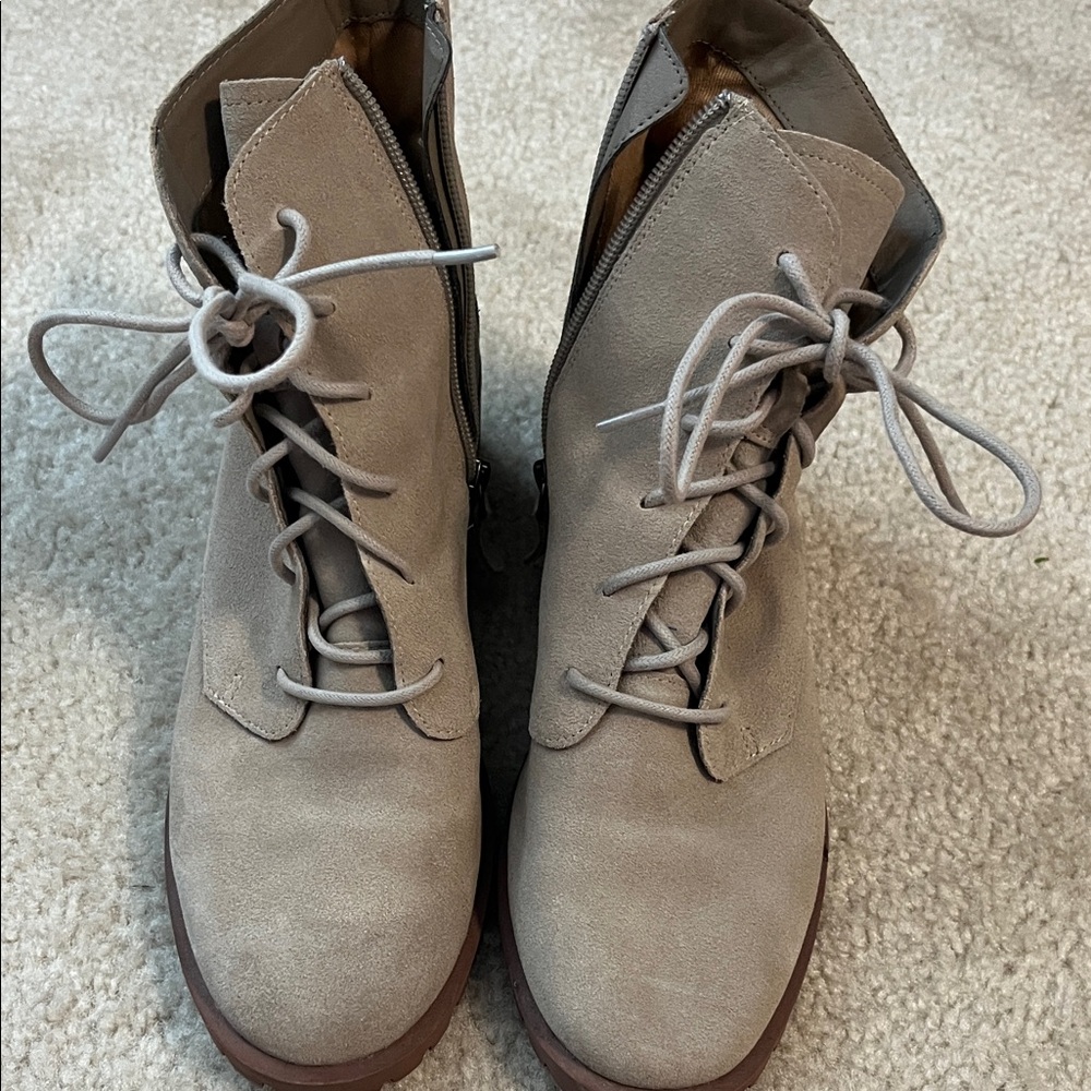 Women's Suede Ankle Boots - Gray